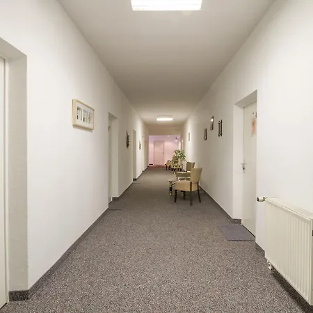 Waldhotel Rennsteighoehe מלון דירות 3*